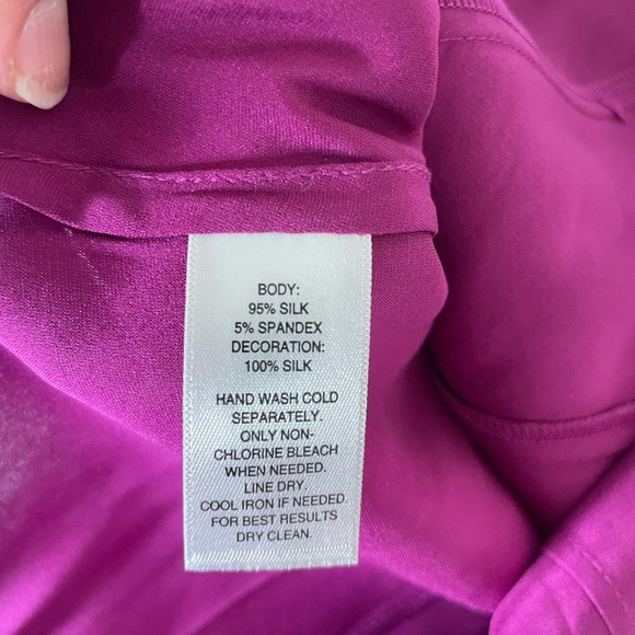 White House Black Market Silk Fuchsia Ruffled Blouse - Picture 10 of 10